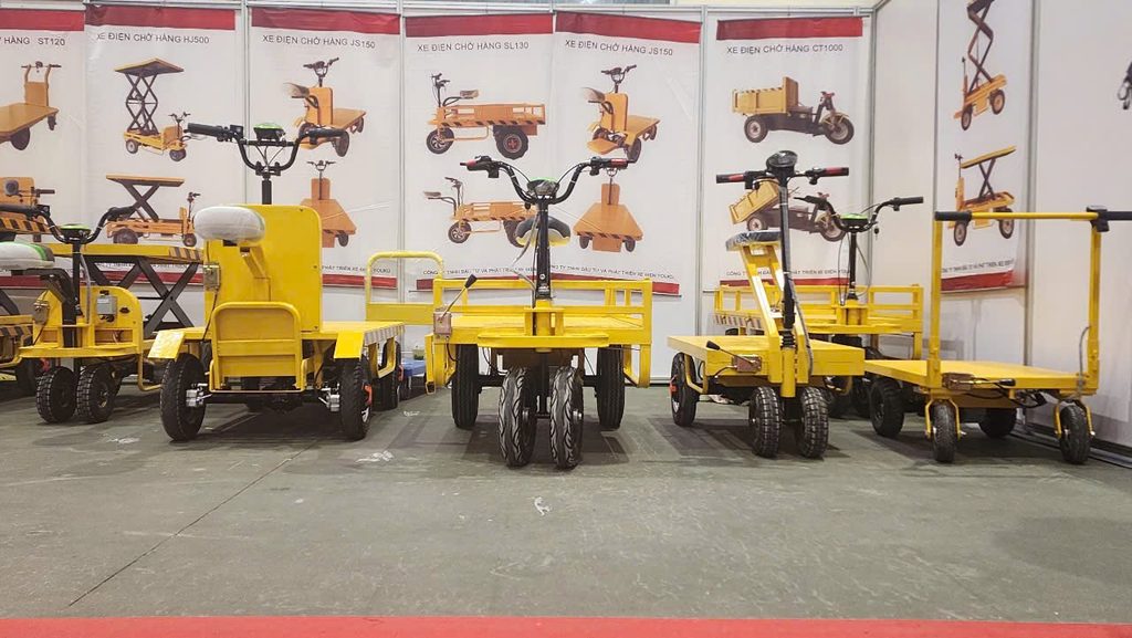 Cách chọn xe điện chở hàng nhà xưởng